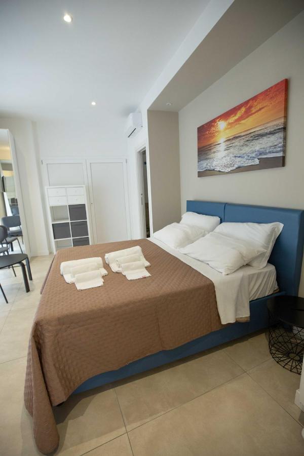 Apartmán Napolidays Downtown Naples By Dimorra Exteriér fotografie
